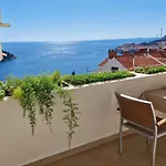 Apartment Bakus